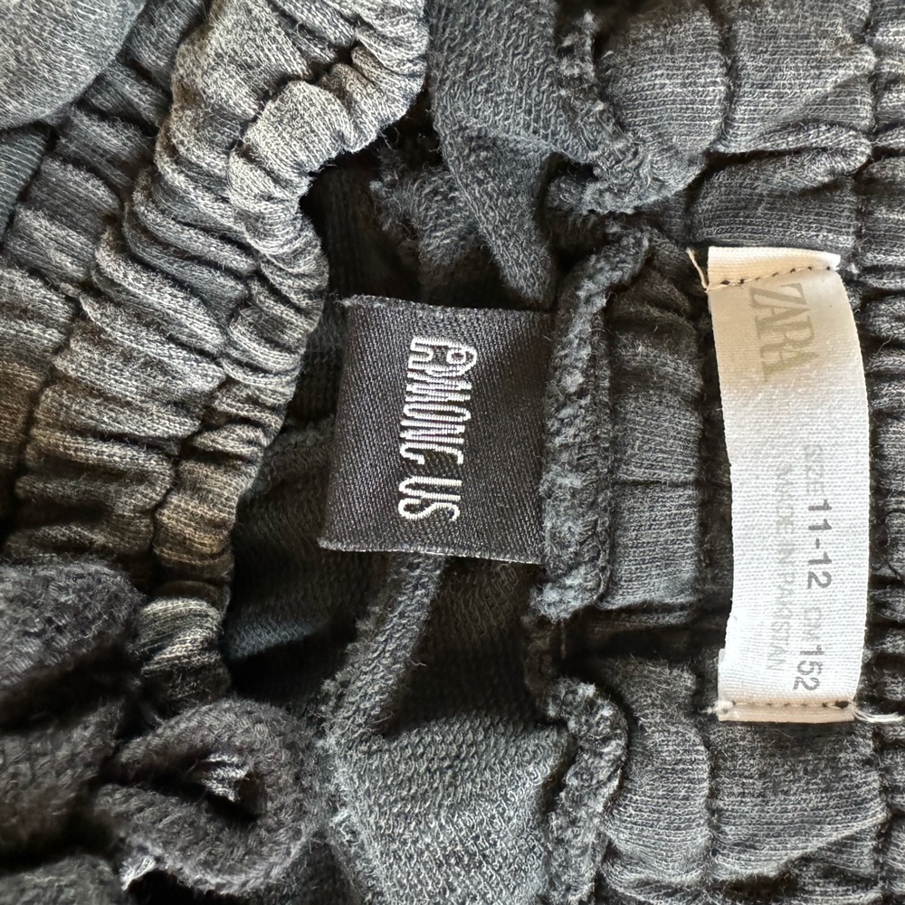 Zara Boys Among Us Joggers size 11-12 EC never worn - Picture 7 of 7